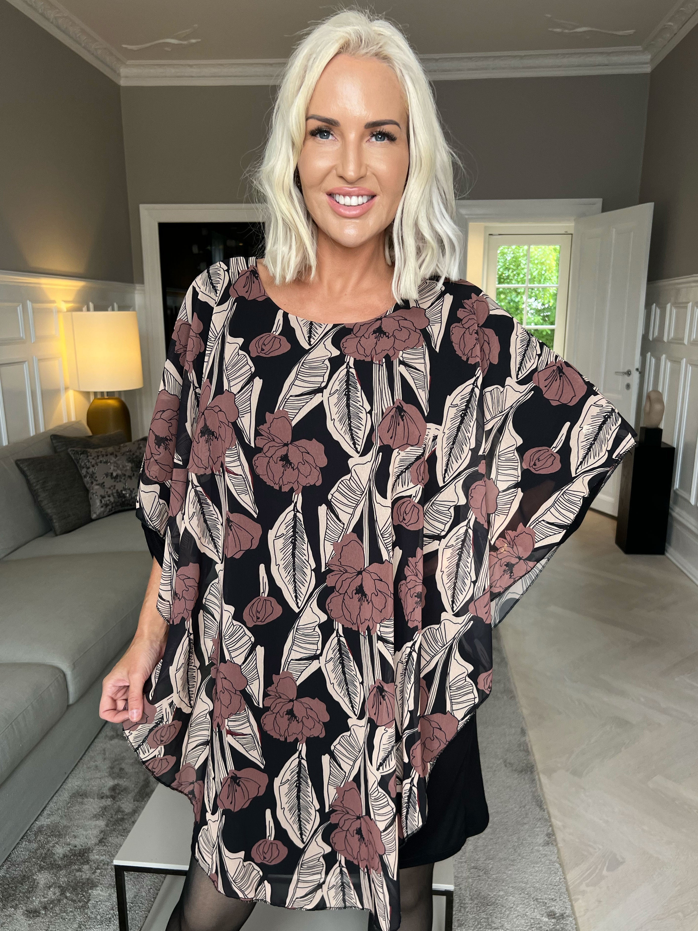 Kenya Feather Long Sleeve - Tunikaklänning med chiffonglager